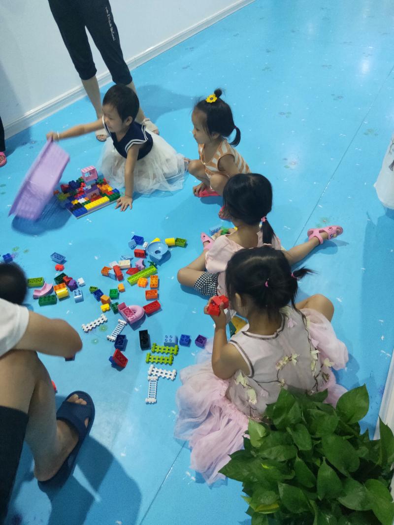 快乐宝贝幼儿园9月1号正式上课，全体教职工以最好的状态迎接宝贝们的到来， ...742 / 作者:心静4 / 帖子ID:268739