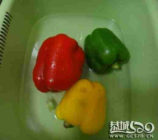 试下我的老蒜陈皮鸡735 / 作者:爱笑的眼睛 / 帖子ID:571