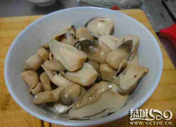 试下我的老蒜陈皮鸡325 / 作者:爱笑的眼睛 / 帖子ID:571