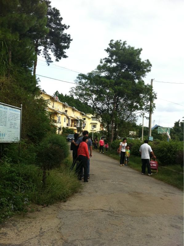 国庆到了，红岩火了，好多人好多车659 / 作者:瑶族老 / 帖子ID:1103