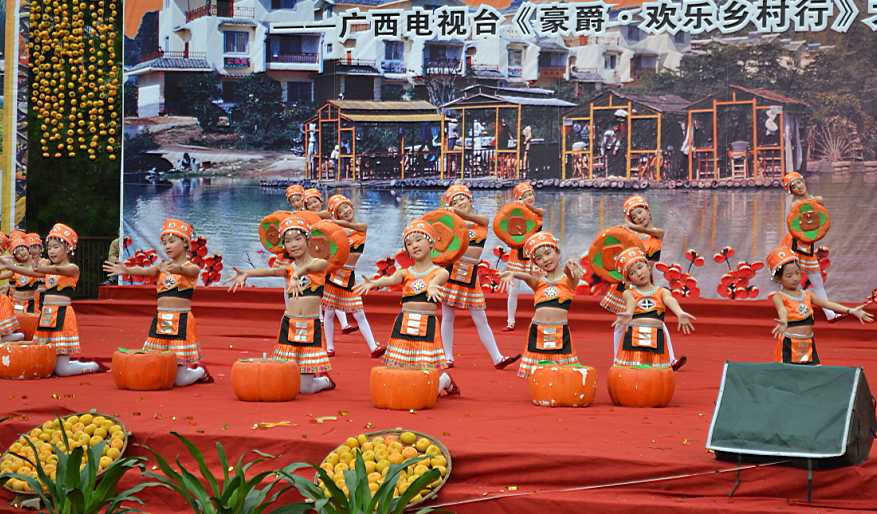 2011第八届恭城月柿节活动直播帖930 / 作者:admin / 帖子ID:2451