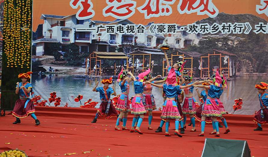 2011第八届恭城月柿节活动直播帖422 / 作者:admin / 帖子ID:2451