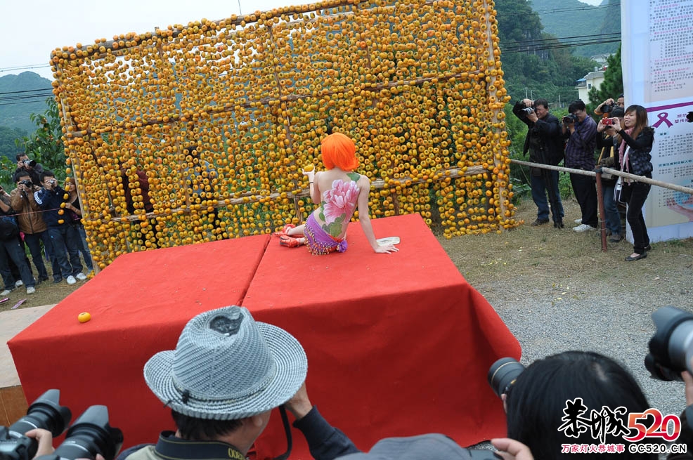 月柿节之人体彩绘现场730 / 作者:admin / 帖子ID:2524