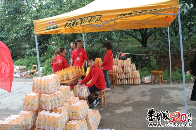 月柿节上默默奉献的他们~~~~~~~891 / 作者:社区小编 / 帖子ID:2795