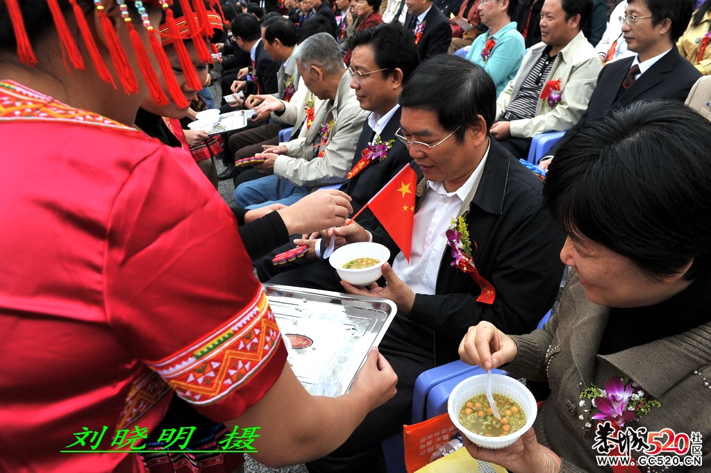 直击月柿节开幕式971 / 作者:xm28 / 帖子ID:3210