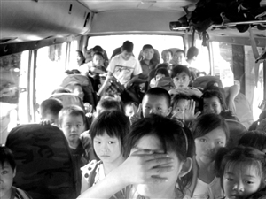 关注校车新新闻，关注祖国的未来597 / 作者:四渡赤水 / 帖子ID:4332