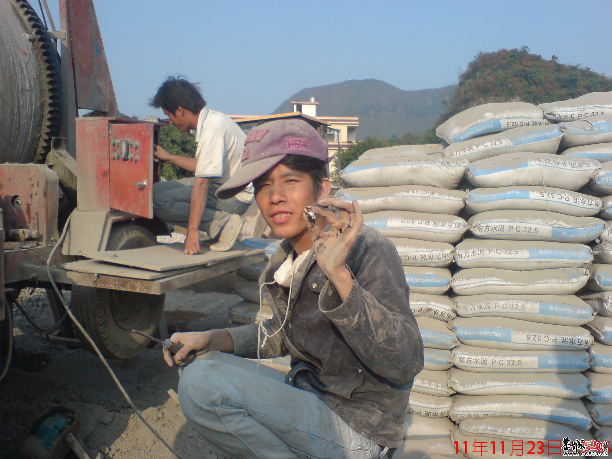 这是神马情况，给你们发点搞笑的哈！！272 / 作者:容聪 / 帖子ID:4374