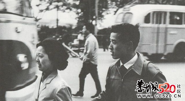 失眠  听歌 找图片747 / 作者:悟空 / 帖子ID:4408