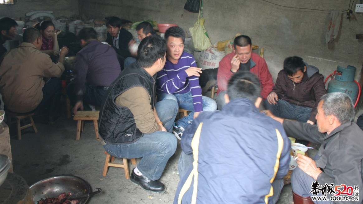 跟车队去栗木杀猪，只是去吃，杀的时候俺不在891 / 作者:黄子 / 帖子ID:5954