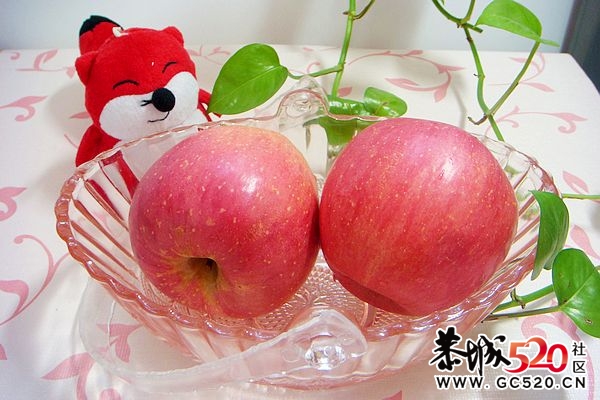 苹果带皮吃更有营养，清洗苹果小窍门107 / 作者:排排坐分果果 / 帖子ID:6027