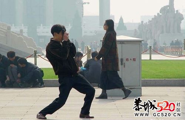 雷人的拍照姿势【7P】758 / 作者:以色会友 / 帖子ID:6100