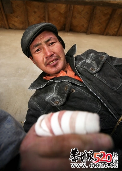 十名智障工人遭非人奴役719 / 作者:探索者越野车队 / 帖子ID:6109