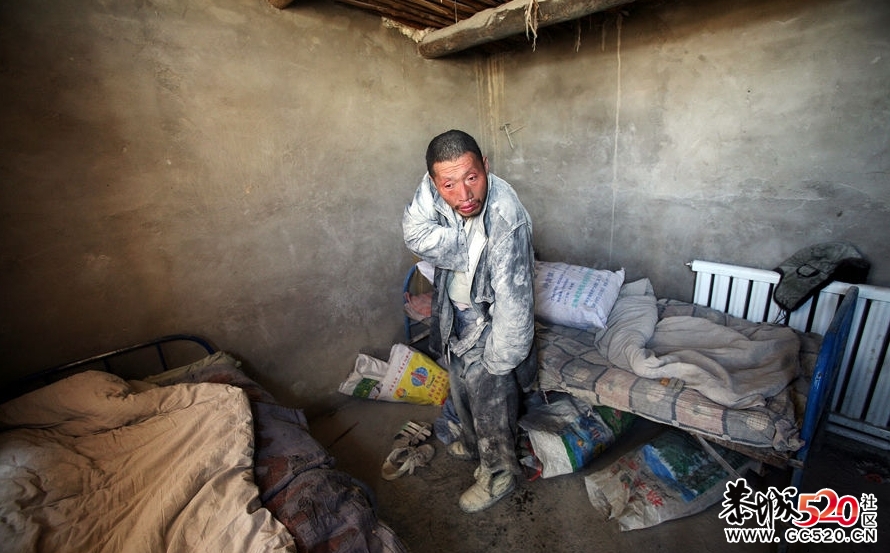 十名智障工人遭非人奴役955 / 作者:探索者越野车队 / 帖子ID:6109