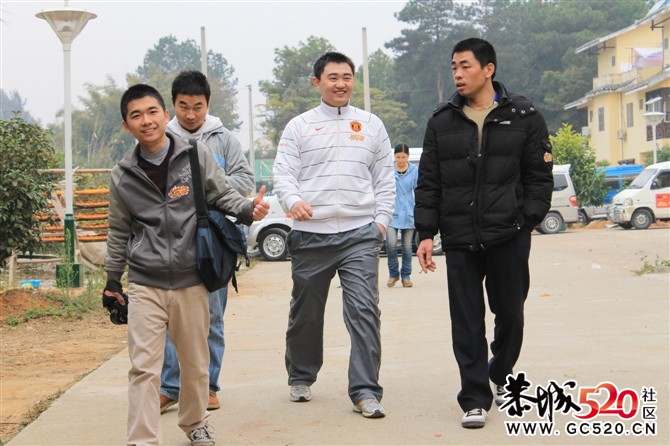 昨天年猪喜乐会图片汇集帖 各路英雄豪杰汇集329 / 作者:红日叔叔 / 帖子ID:6409