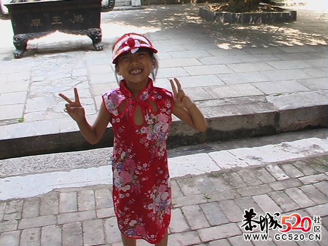 穿旗袍的妹妹588 / 作者:家在瑶乡 / 帖子ID:6842