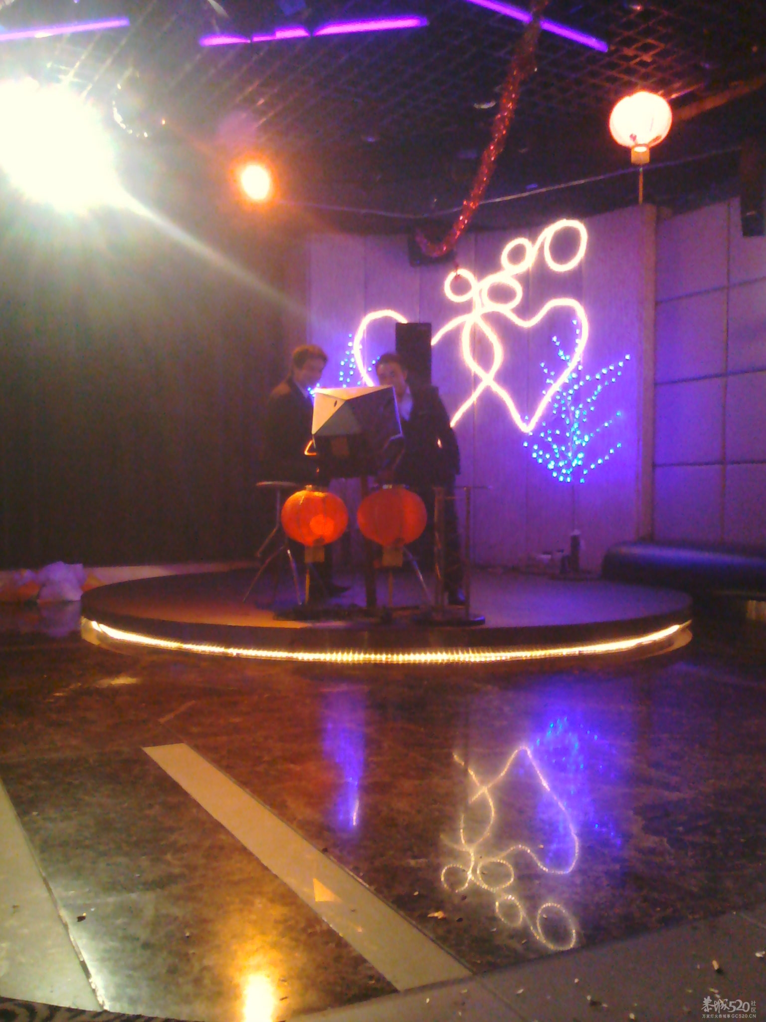 我们的聚会255 / 作者:Kiki / 帖子ID:8072