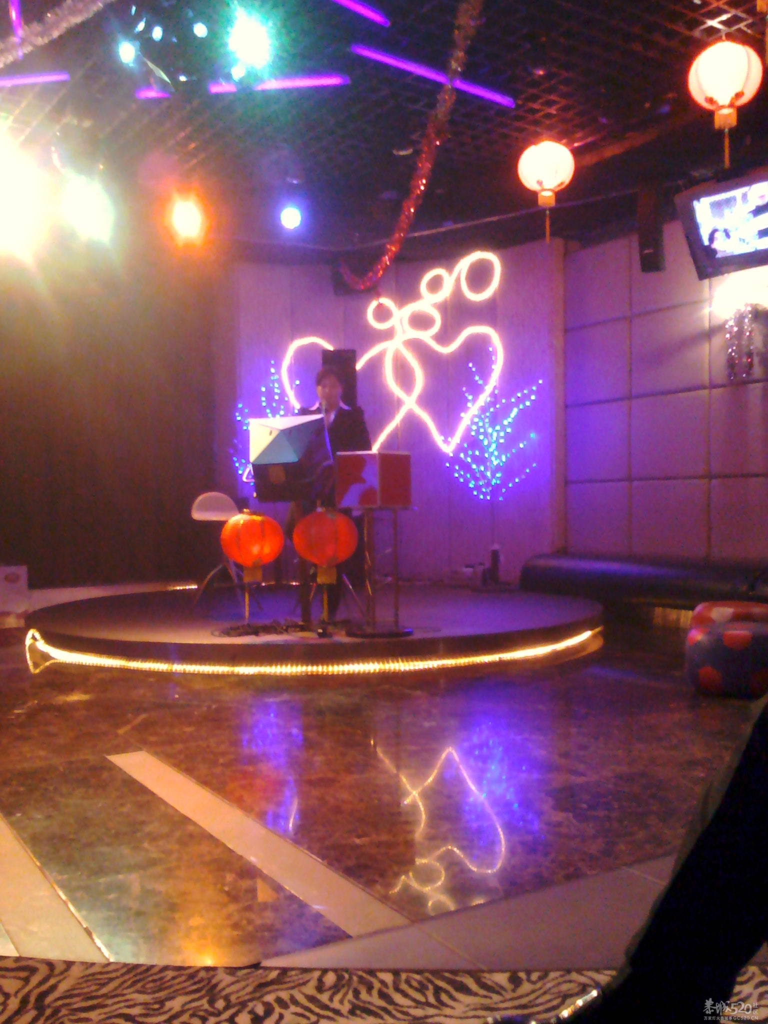 我们的聚会925 / 作者:Kiki / 帖子ID:8072