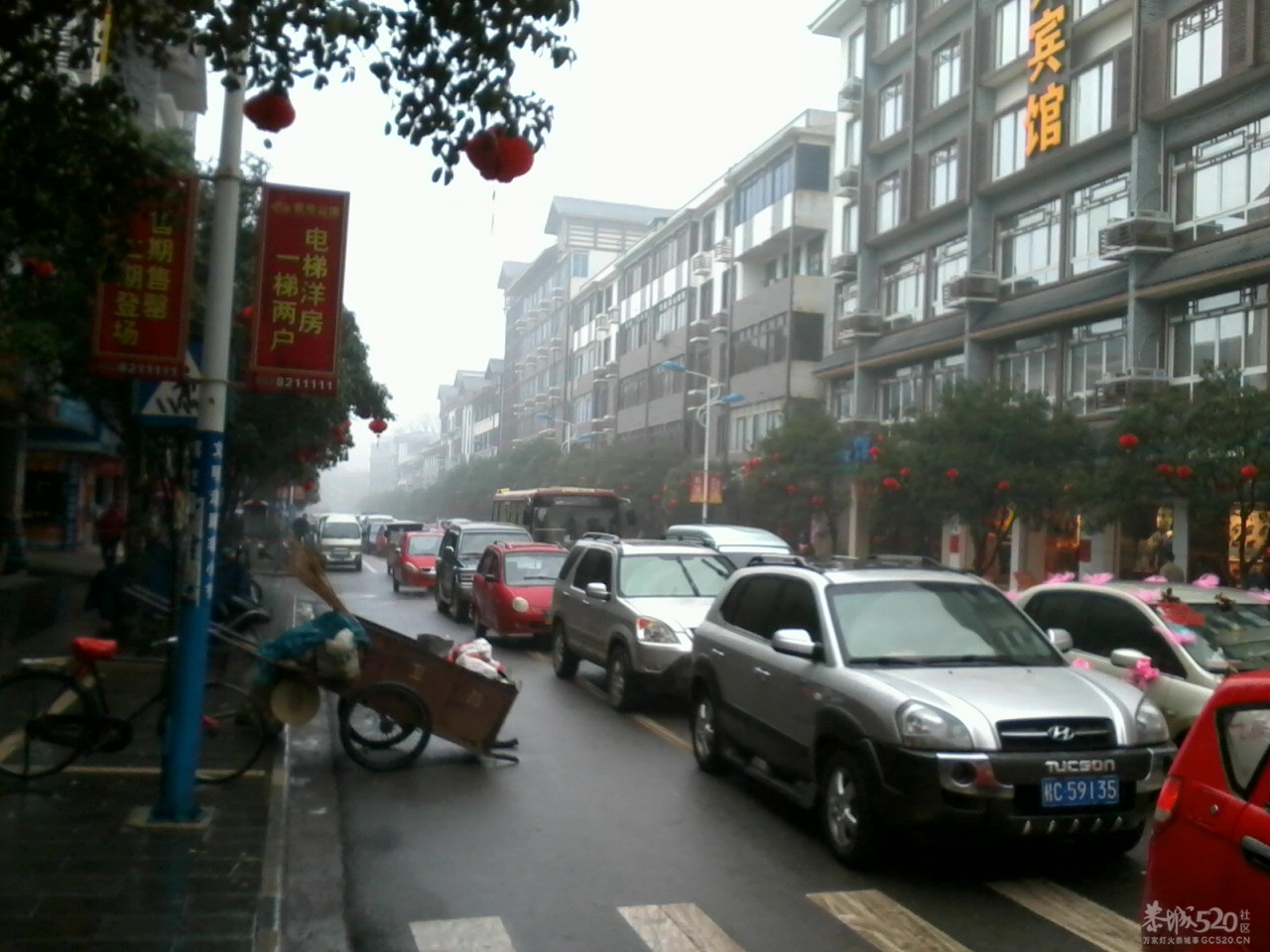 恭城街这个地方老是堵车633 / 作者:莫撩我 / 帖子ID:8210
