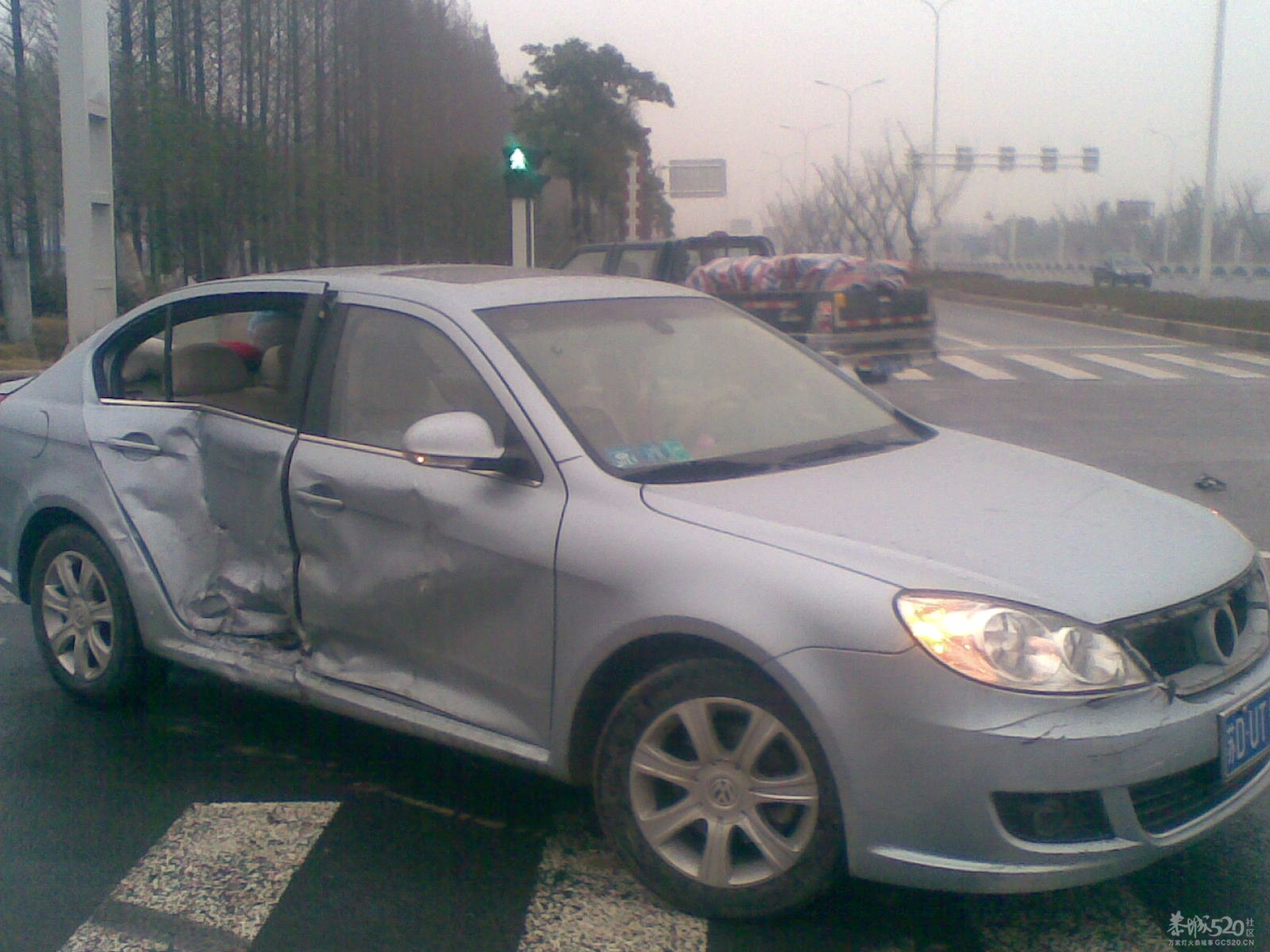 快过年了，出入平安！855 / 作者:红石蓝 / 帖子ID:8272