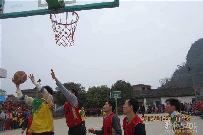 2012年下宋“恒义杯”篮球赛圆满结束，请欣赏比赛精彩照片！664 / 作者:熞蔃棏疲憊 / 帖子ID:9089