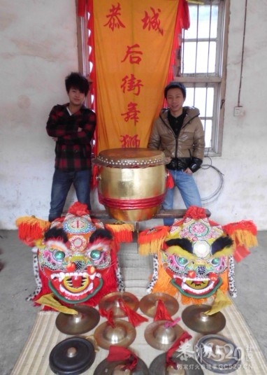 舞狮收工了554 / 作者:恭城龙狮戏凤 / 帖子ID:9342