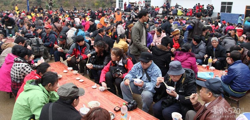 人民网：延承了700多年的恭城瑶民花炮会期92 / 作者:翠峰紫阳 / 帖子ID:9413