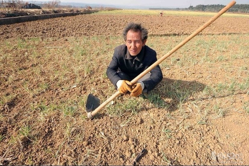 云南“三年连旱” 多座水库干涸654 / 作者:小雨点 / 帖子ID:10238