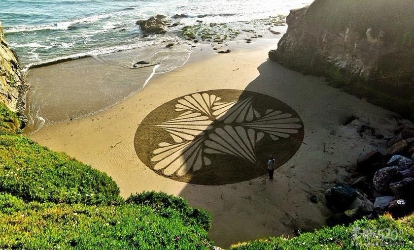 艺术家以沙滩为画布创作巨幅画作471 / 作者:裙角飞扬 / 帖子ID:11922