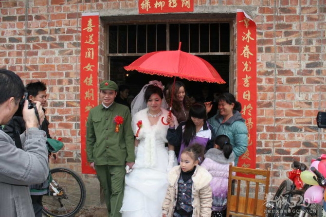 武鸣经典低碳环保婚礼，比起豪车要好多了。值得推崇！569 / 作者:扯卵谈 / 帖子ID:12401