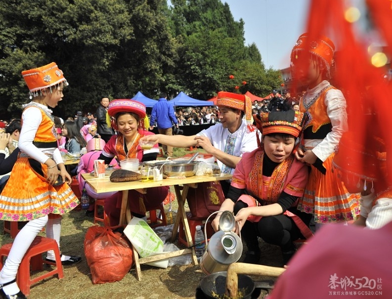 第二届桂林恭城油茶文化节隆重举办301 / 作者:社区小编 / 帖子ID:12914
