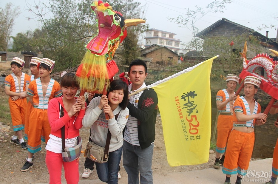 五龙闹春，西岭杨溪民俗文化节现场火爆151 / 作者:社区小编 / 帖子ID:12955