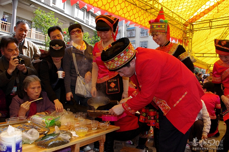 县长打油茶 百姓乐开花63 / 作者:柚子壳※ / 帖子ID:13083