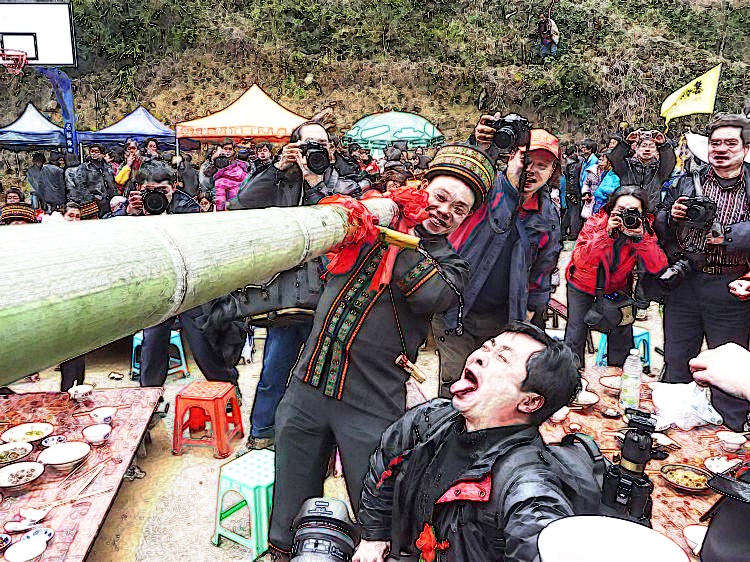 也来两幅另类的图片588 / 作者:平安大叔 / 帖子ID:14021