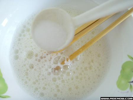 电饭煲做蛋糕~~~~就这样简单450 / 作者:小雨点 / 帖子ID:15531