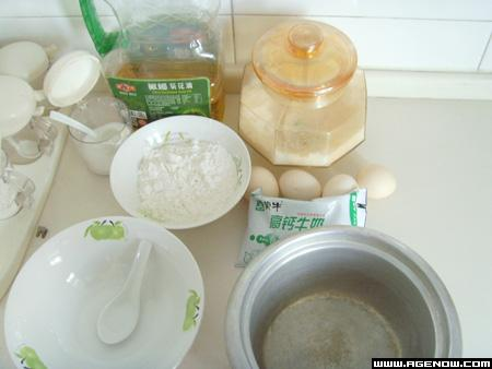 电饭煲做蛋糕~~~~就这样简单574 / 作者:小雨点 / 帖子ID:15531