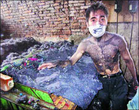 大学生当街被掳成黑工 牵出8人连环失踪案521 / 作者:骗子 / 帖子ID:16733