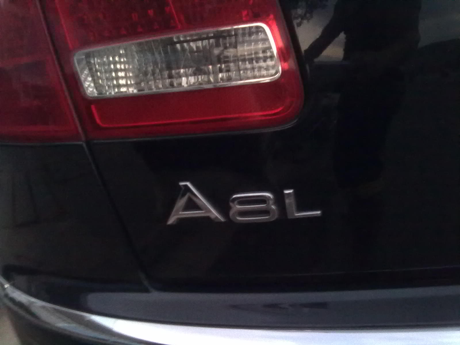 恭城又现豪车奥迪Ａ8L 4.2T753 / 作者:(别_ㄋ)我旳曾經 / 帖子ID:16973