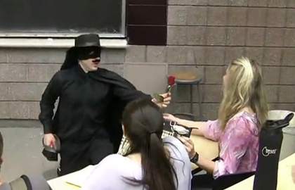 雷人追MM的方式，过去追女孩子的方式简直是弱爆了228 / 作者:结局、丆過如此 / 帖子ID:17842