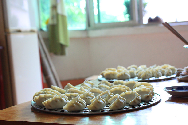 晚饭包饺子吃。。。746 / 作者:乱七八糟 / 帖子ID:17876