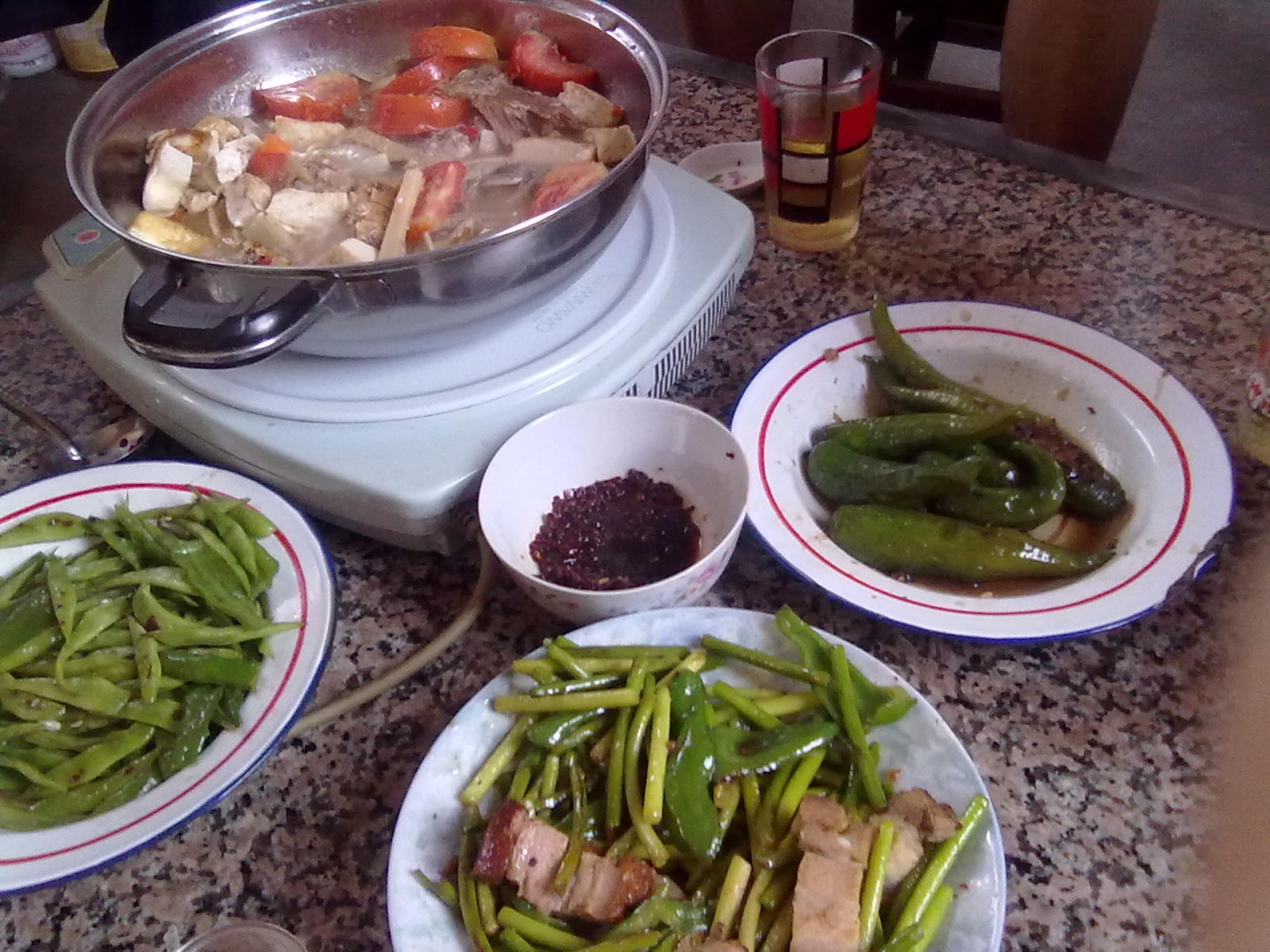 昨晚在河边钓了条大鲤鱼。。。424 / 作者:(别_ㄋ)我旳曾經 / 帖子ID:17928