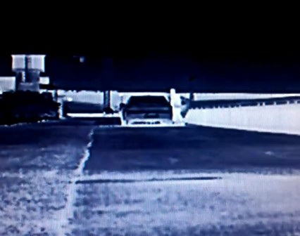 爆笑，测试夜视仪，不小心拍到ooxx585 / 作者:路人甲 / 帖子ID:17969