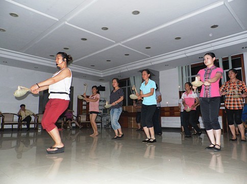 恭城莲花红岩 加快旅游发展911 / 作者:柚子壳※ / 帖子ID:19183