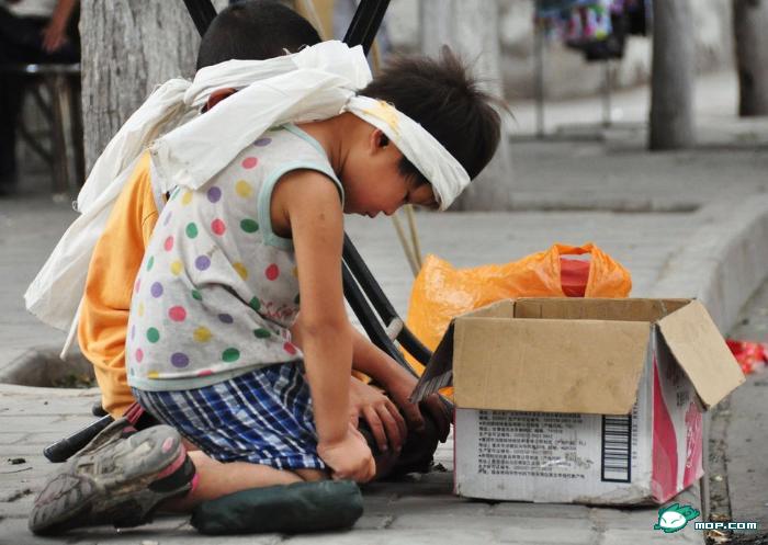 古有卖身葬父，如今也能上演，是倒退还是开眼358 / 作者:翠峰紫阳 / 帖子ID:19204