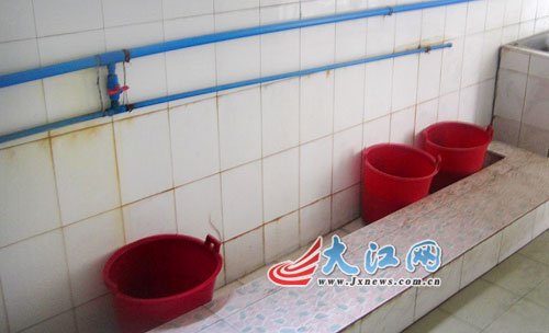 网传南昌湾里小学有人收童子尿制药（图）298 / 作者:翠峰紫阳 / 帖子ID:19440