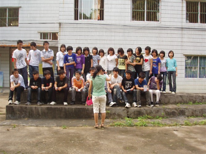 今天我要灌水上高中，为孩子们祈福!顺便亮相335 / 作者:若西 / 帖子ID:20167