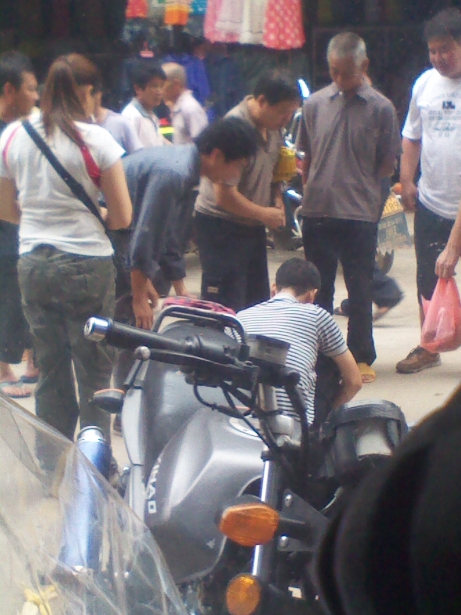 一伙骗子622 / 作者:熟悉的陌生人 / 帖子ID:20372