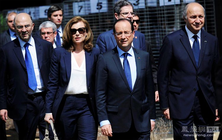 法国新总统兑现承诺：退休由62岁改为60岁750 / 作者:平安大叔 / 帖子ID:20435