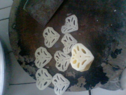 好有型的莲藕50 / 作者:不需要人懂 / 帖子ID:20480