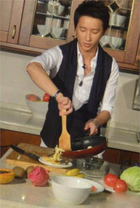 现在流行的是男人做饭。。。。。545 / 作者:小情绪 / 帖子ID:20904