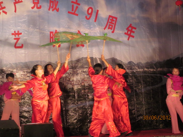 加会文艺团体--------庆中国共产党成立91周年晚会628 / 作者:十滴水 / 帖子ID:21336